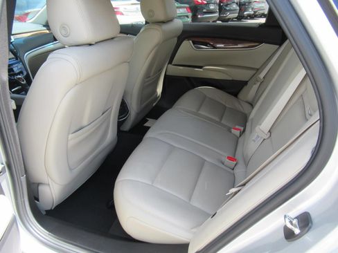 Used 2019 Cadillac XTS Luxury FWD image 31