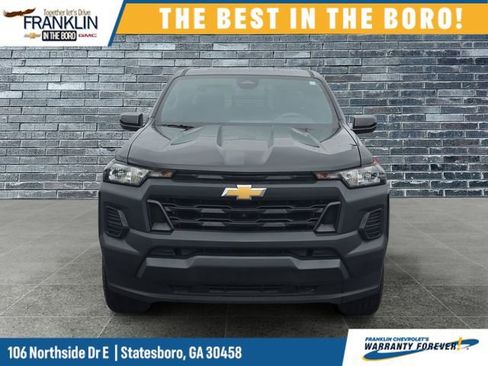 Used 2024 Chevrolet Colorado W/T w/ Technology Package AWD/4WD image 9