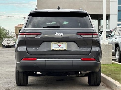 Certified 2023 Jeep Grand Cherokee L Laredo w/ Trailer Tow Group (B) image 8