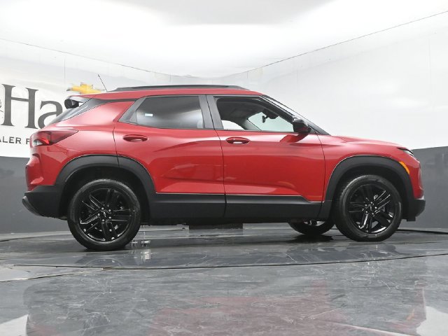 New 2026 Chevrolet TrailBlazer LT w/ Midnight Edition FWD image 31