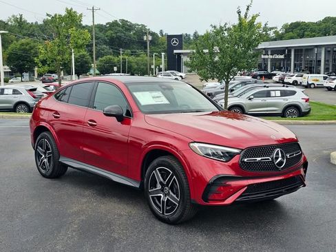 New 2027 Mercedes-Benz GLC 300 4MATIC image 1