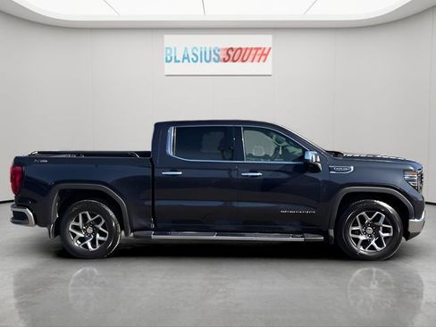 Used 2022 GMC Sierra 1500 SLT w/ SLT Premium Plus Package AWD/4WD image 3
