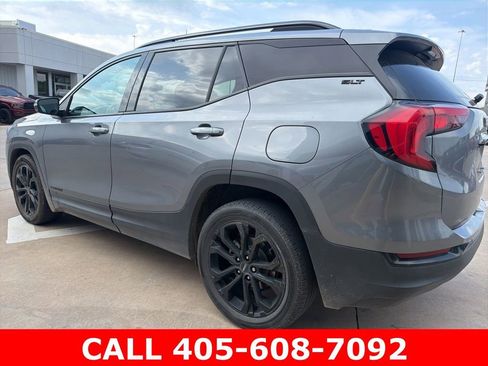 Used 2021 GMC Terrain SLT w/ Infotainment Package II FWD image 5