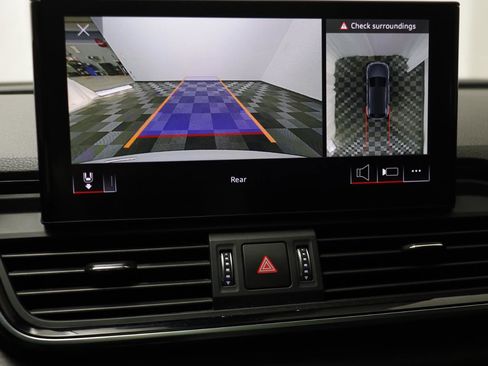 Used 2021 Audi Q5 Premium Plus image 10