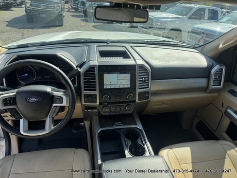 Used 2017 Ford F250 Lariat w/ Lariat Ultimate Package AWD/4WD image 29