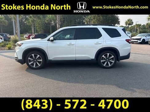 Certified 2025 Honda Pilot Elite image 8