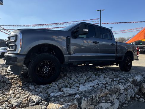 Certified 2024 Ford F250 XL w/ STX Appearance Package image 7