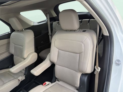 Used 2021 Ford Explorer Limited w/ Equipment Group 301A image 26