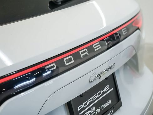 Certified 2023 Porsche Cayenne AWD/4WD image 12