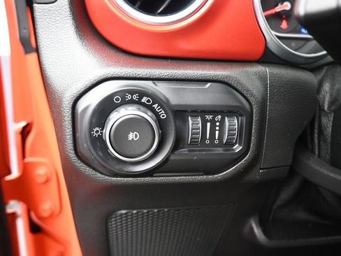 Used 2020 Jeep Wrangler Unlimited Rubicon AWD/4WD image 24