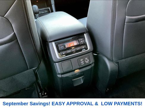 Used 2024 Subaru Ascent Limited w/ Technology Package AWD/4WD image 12
