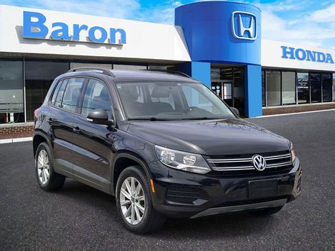 Used 2017 Volkswagen Tiguan Limited w/ Premium Package AWD/4WD image 1