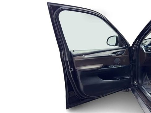 Used 2015 BMW X5 xDrive35i image 10