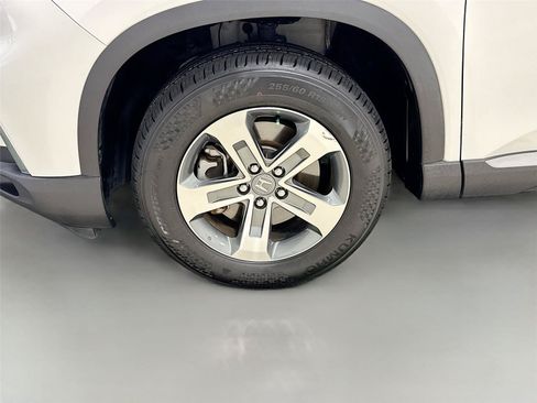 Used 2024 Honda Pilot EX-L image 30