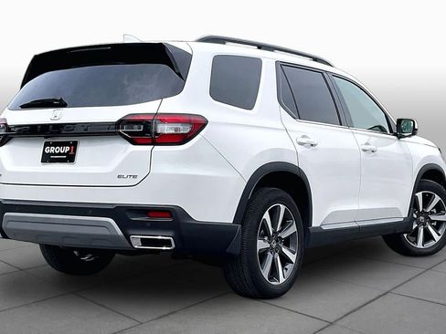 Used 2025 Honda Pilot Elite image 12