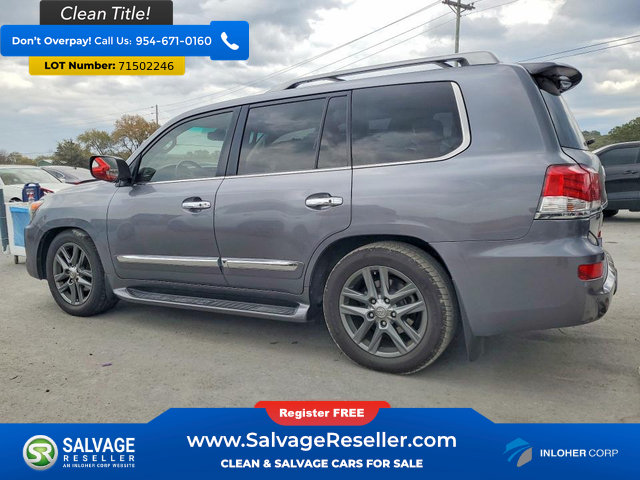Used 2013 Lexus LX 570 4WD w/ Luxury Pkg image 3