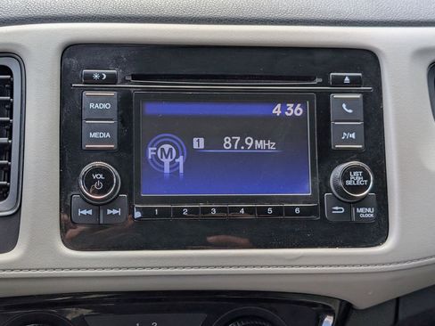 Used 2022 Honda HR-V LX image 21
