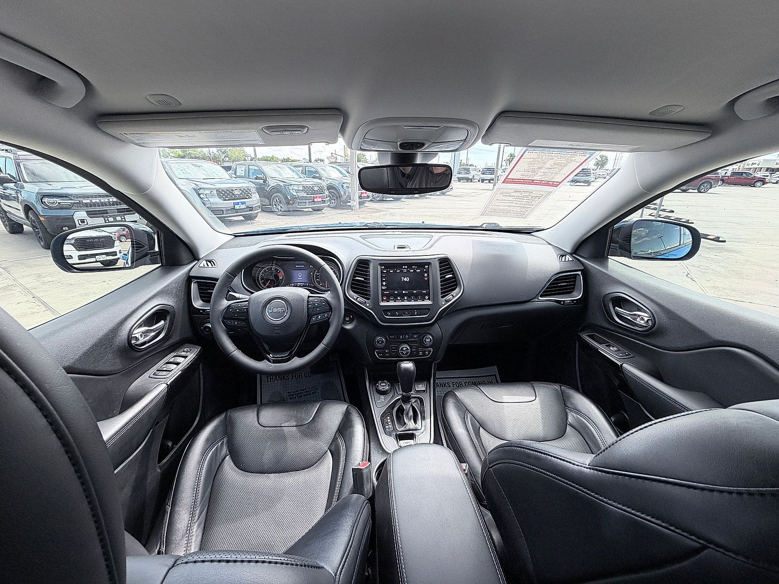 Used 2023 Jeep Cherokee Altitude Lux AWD/4WD image 23