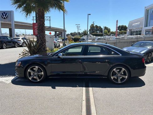 Used 2013 Audi S8 AWD/4WD image 9
