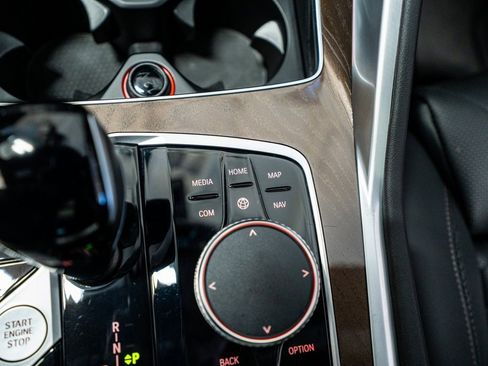 Used 2023 BMW X6 xDrive40i w/ M Sport Package image 57