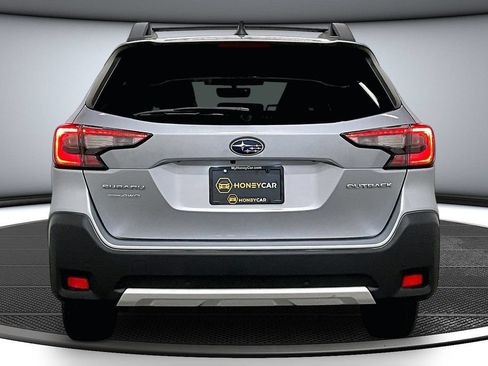 Used 2023 Subaru Outback Limited AWD/4WD image 5