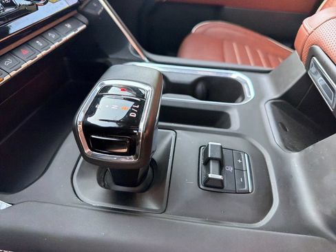 Used 2024 GMC Sierra 1500 Denali Ultimate AWD/4WD image 25