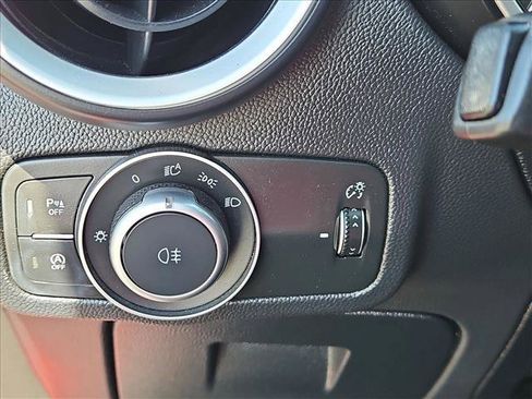 Used 2021 Alfa Romeo Stelvio Ti Sport AWD/4WD image 16