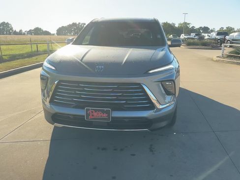 New 2026 Buick Enclave Preferred image 4