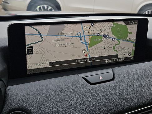 Certified 2025 MAZDA CX-70 3.3 Turbo w/ Premium Package image 17