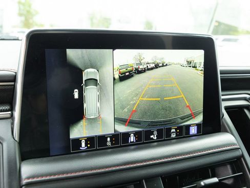 Used 2022 Chevrolet Tahoe RST w/ Luxury Package image 17