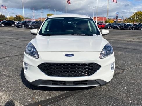 Used 2022 Ford Escape SEL w/ Technology Package FWD image 2