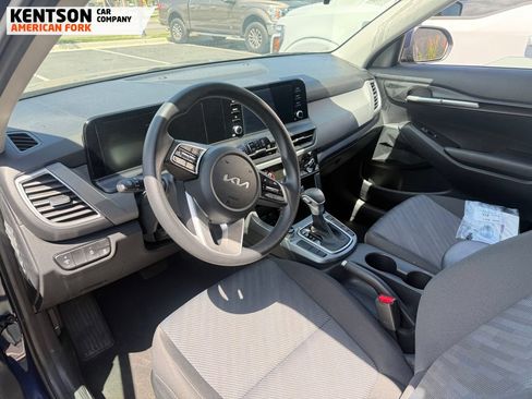 Used 2026 Kia Seltos LX AWD/4WD image 3