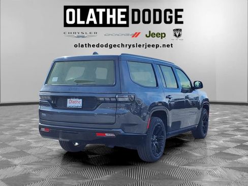 New 2026 Jeep Grand Wagoneer Limited image 36