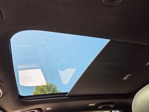 New 2026 Jeep Grand Cherokee Limited w/ Limited Altitude Package image 7