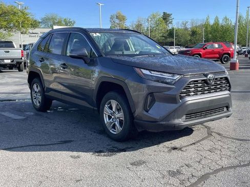 Used 2024 Toyota RAV4 XLE FWD image 7