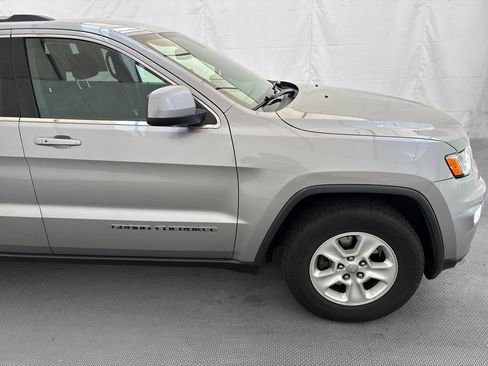 Used 2017 Jeep Grand Cherokee Laredo w/ Quick Order Package 23E AWD/4WD image 7