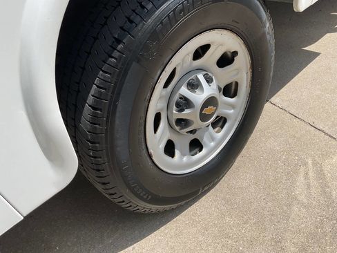 Used 2015 Chevrolet Silverado 3500 W/T w/ WT Fleet Convenience Package image 10