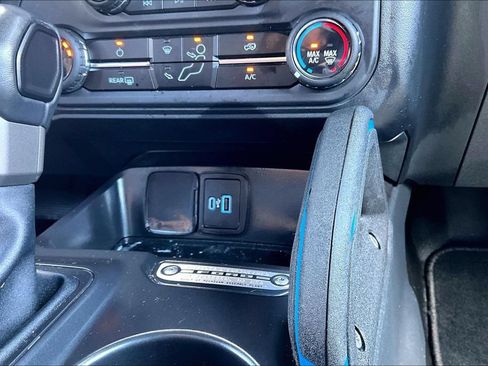 Used 2024 Ford Bronco Black Diamond AWD/4WD image 32