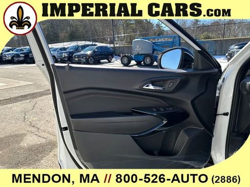 New 2026 Chevrolet Trax RS w/ Sunroof Package image 20