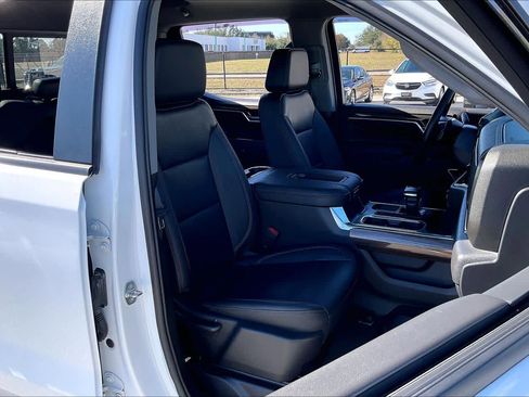 Certified 2022 Chevrolet Silverado 1500 RST image 8