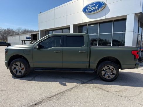 Used 2022 Ford F150 Lightning Lariat w/ Equipment Group 511A High AWD/4WD image 4