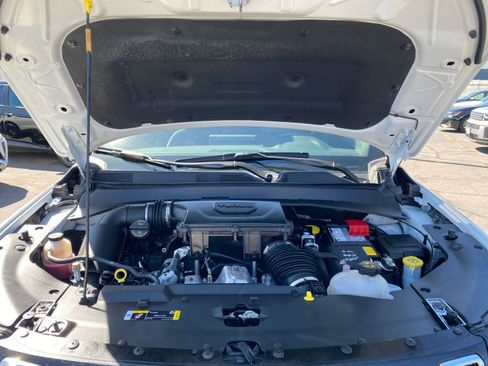 Used 2025 Jeep Compass Limited image 33