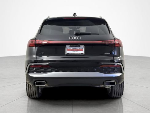 Used 2025 Audi Q5 Premium Plus w/ Premium Plus AWD/4WD image 4