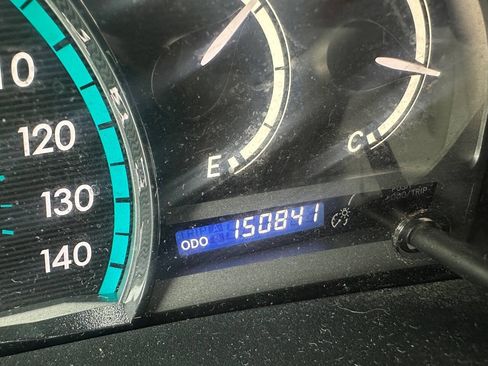 Used 2010 Toyota Venza FWD image 17