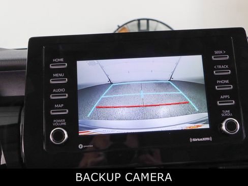 Used 2022 Toyota Camry SE FWD image 18