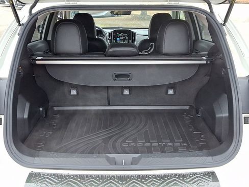 Used 2024 Subaru Crosstrek 2.0i Premium image 32