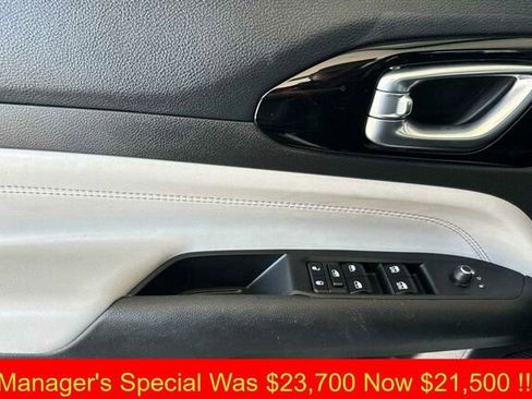 Used 2024 Jeep Compass Limited image 8