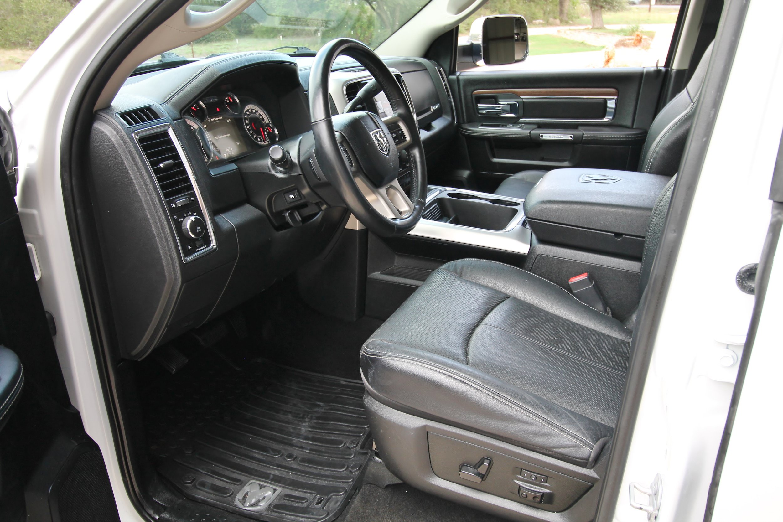 Used 2018 RAM 3500 Laramie AWD/4WD image 20