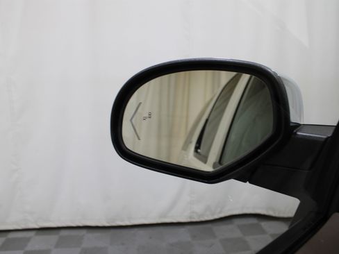 Used 2011 Chevrolet Suburban LTZ image 12