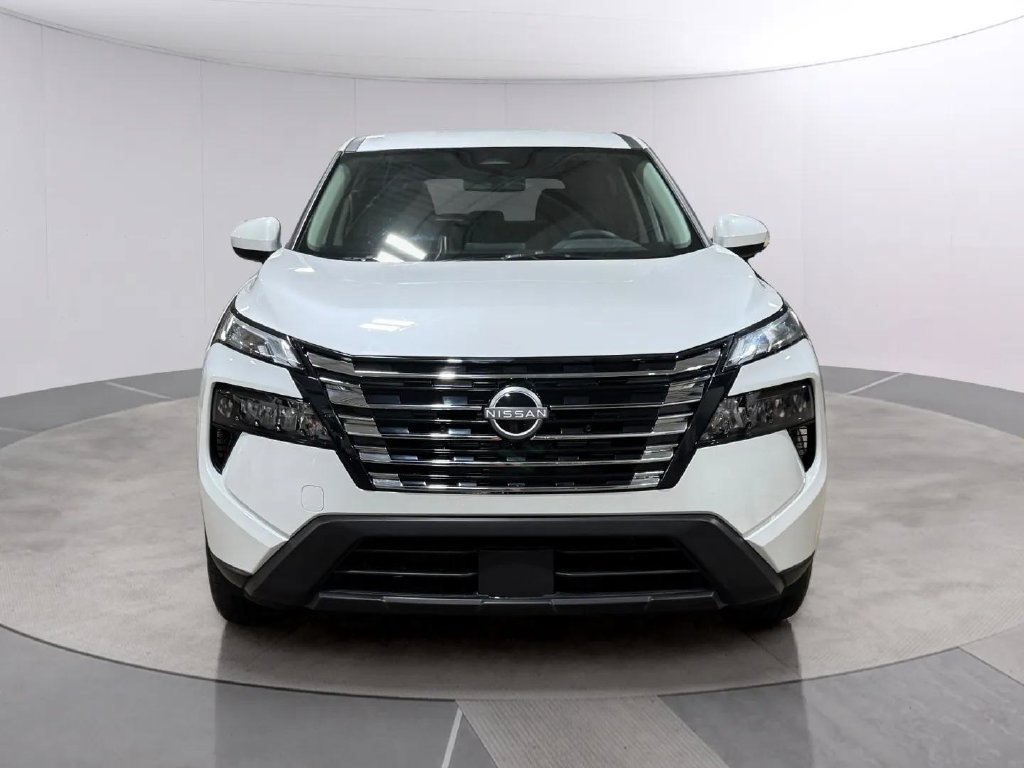 Certified 2026 Nissan Rogue SV AWD/4WD image 8